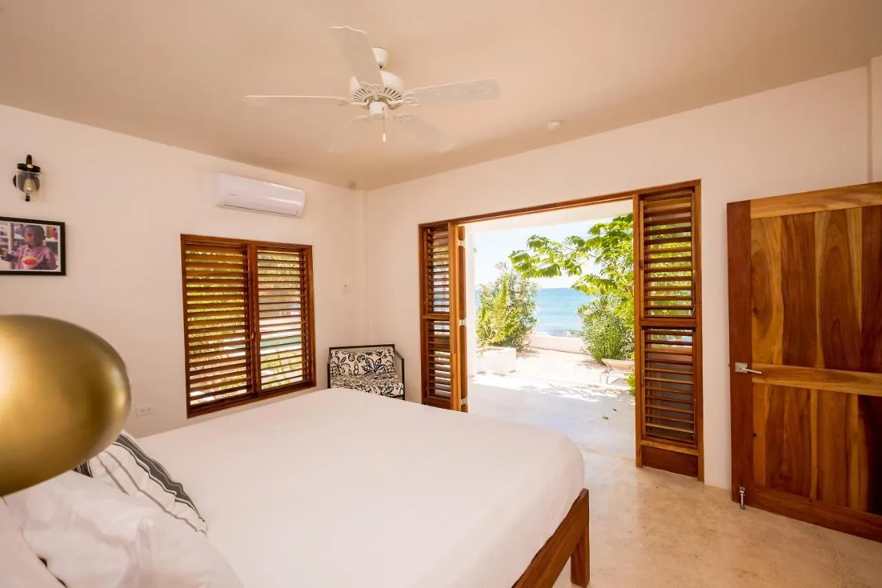 Kotch Villa Treasure Beach 0*,